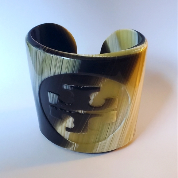 Tory Burch Limited Edition Logo Tortoise Shell Resin Bracelet Cuff Band - Picture 1 of 7